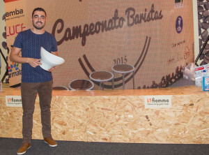 David Coelho com o troféu © Drinks Diary